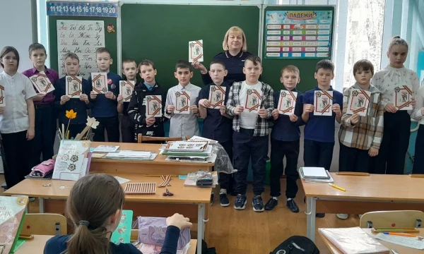 В Кизеле прошел мастер-класс для школьников, посвященный празднованию 9 мая