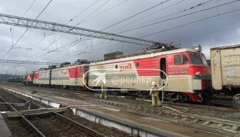 В Кизеле на ж/д вокзале загорелся электровоз К месту ЧП прибыли пожарно-спасательные подразделения